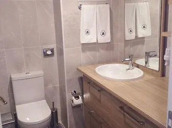 Manesol & Aparts Tuyap Otel 3*
